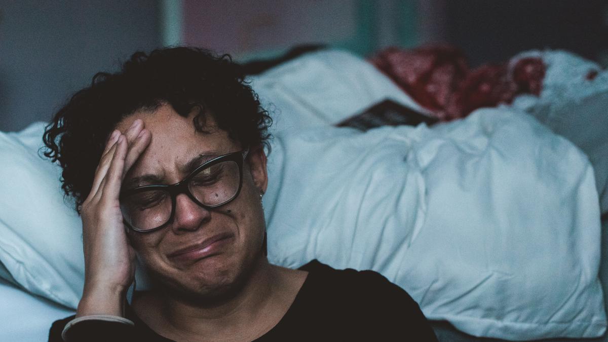 6 Cara untuk Mengenali dan Menghentikan Tanda-Tanda Depresi